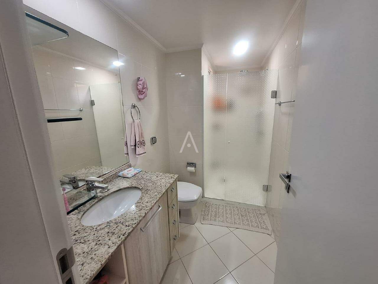 Apartamento para à venda no Bairro CENTRO em CASCAVEL: 