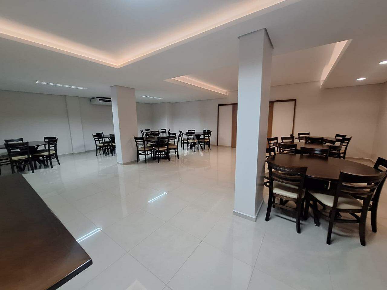 Apartamento para à venda no Bairro CENTRO em CASCAVEL: 