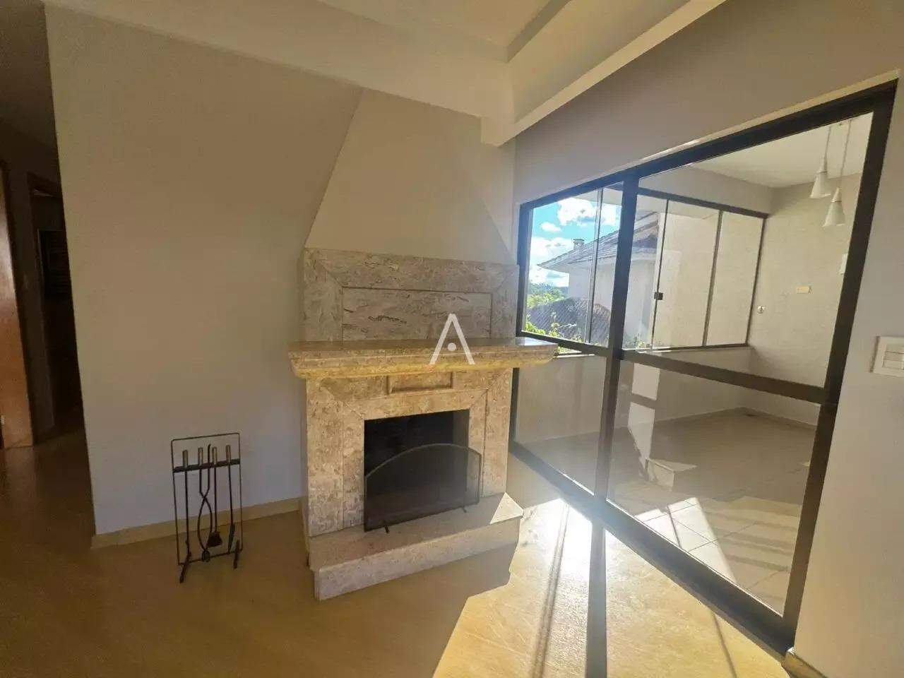 Sobrado para à venda no Bairro PACAEMBU em CASCAVEL: 