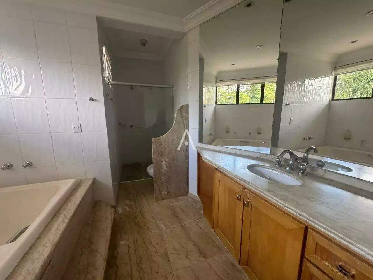 Sobrado para à venda no Bairro PACAEMBU em CASCAVEL: 