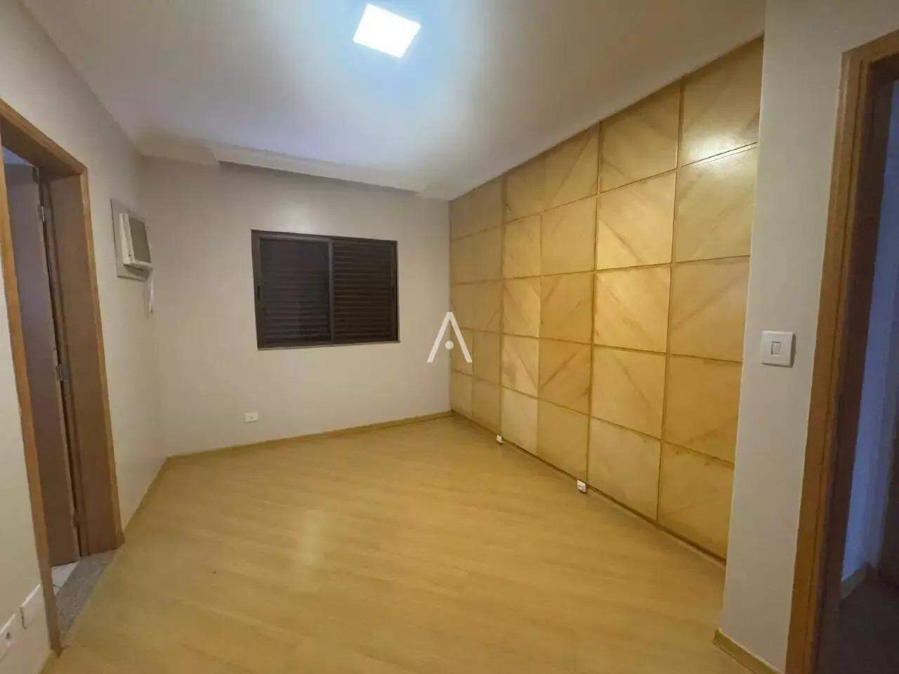 Sobrado para à venda no Bairro PACAEMBU em CASCAVEL: 