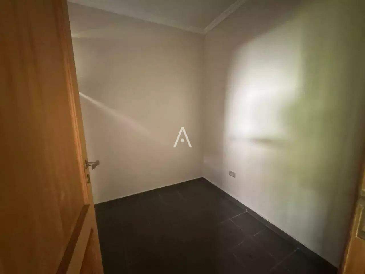 Sobrado para à venda no Bairro PACAEMBU em CASCAVEL: 