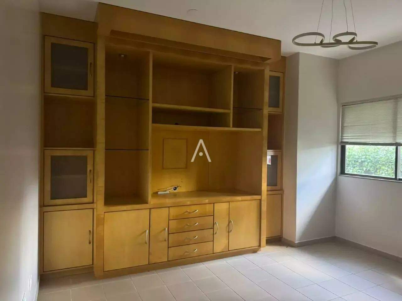 Sobrado para à venda no Bairro PACAEMBU em CASCAVEL: 