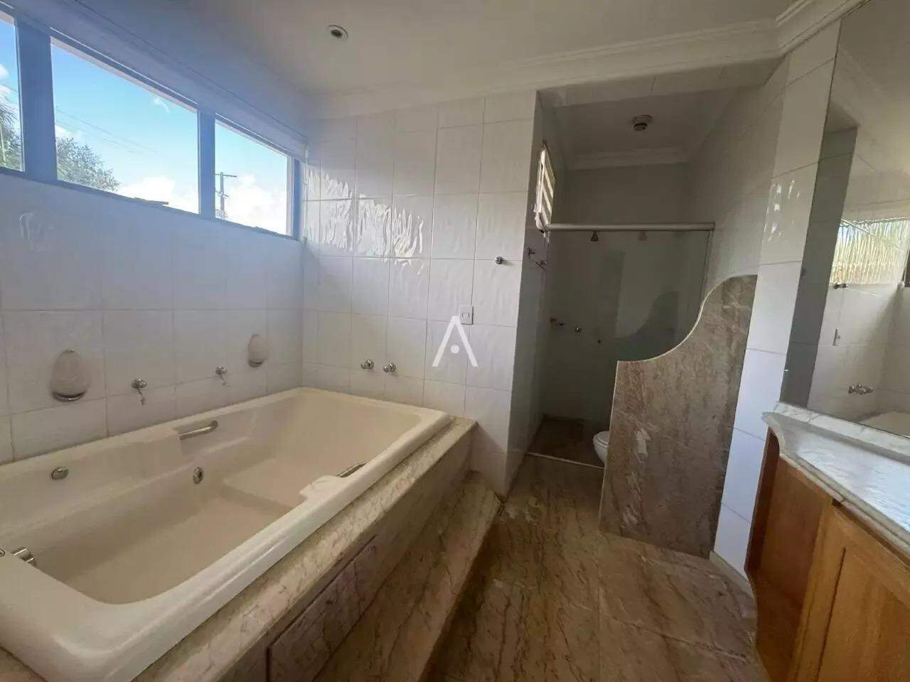 Sobrado para à venda no Bairro PACAEMBU em CASCAVEL: 