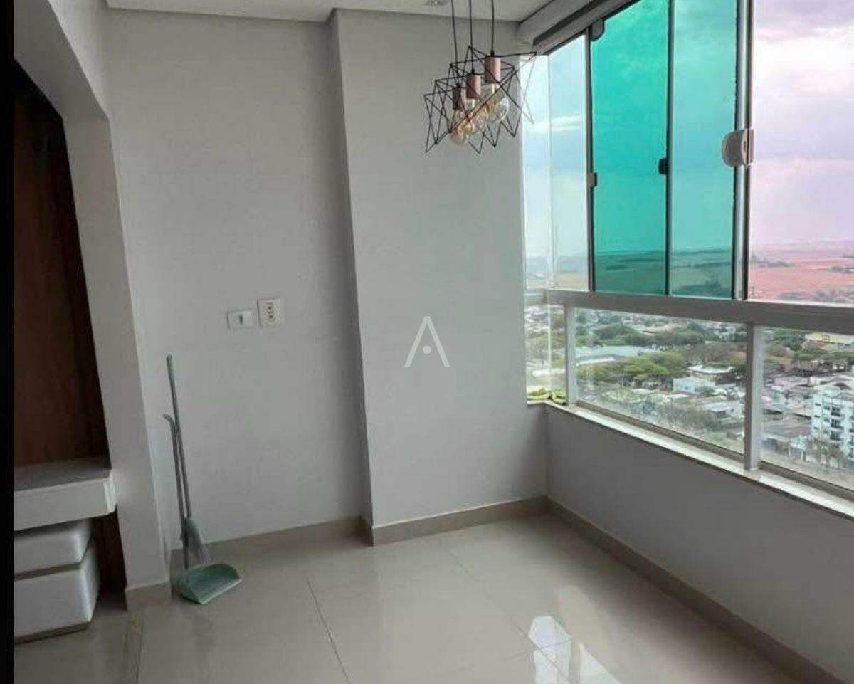 Apartamento para à venda no Bairro CENTRO em CAFELANDIA: 