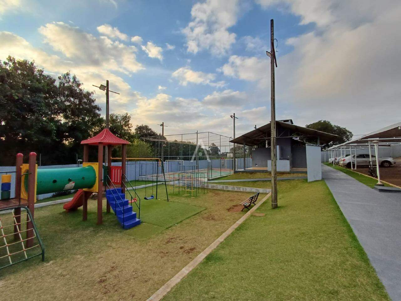 Apartamento para para aluguel no Bairro CANCELLI em CASCAVEL: