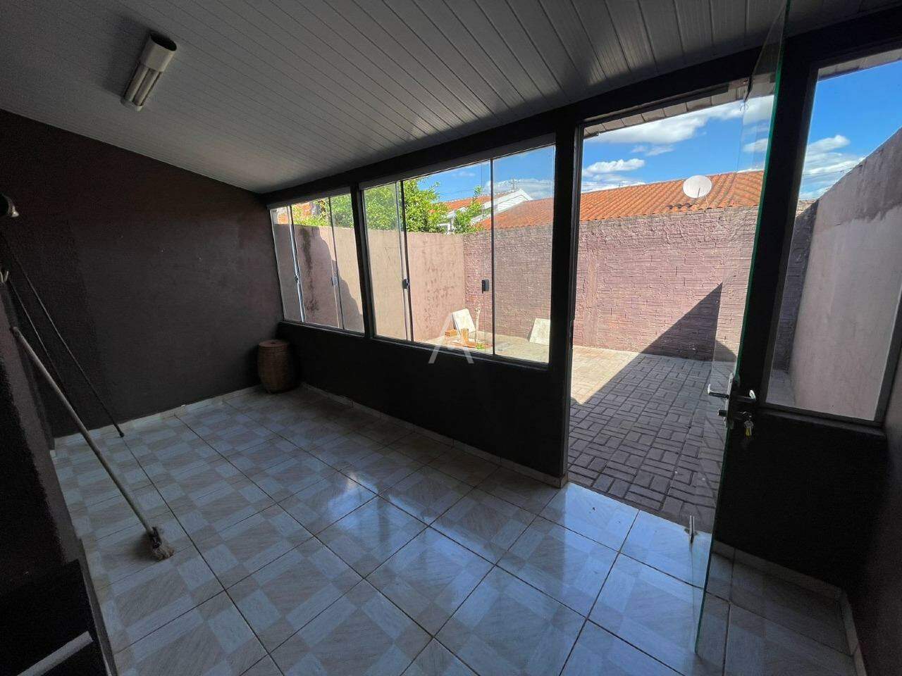 Casa Residencial para à venda no Bairro PARQUE VERDE em CASCAVEL: 