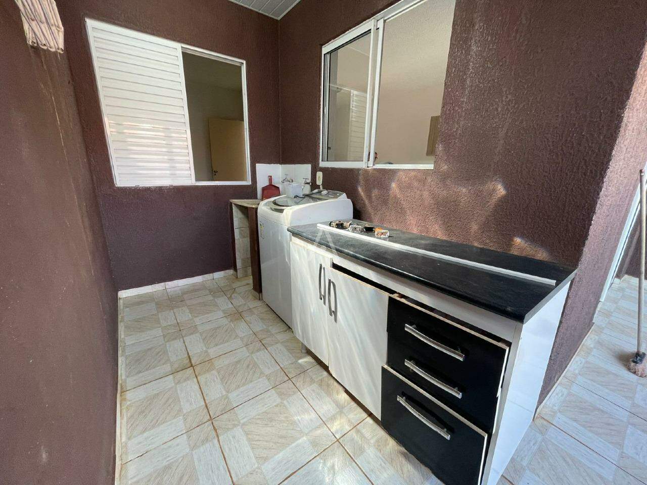 Casa Residencial para à venda no Bairro PARQUE VERDE em CASCAVEL: 
