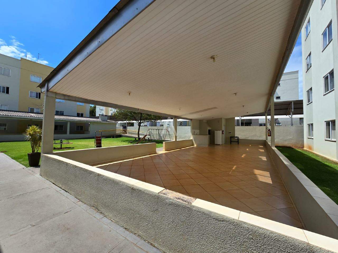 Apartamento para para aluguel no Bairro VILA INDUSTRIAL em TOLEDO: 