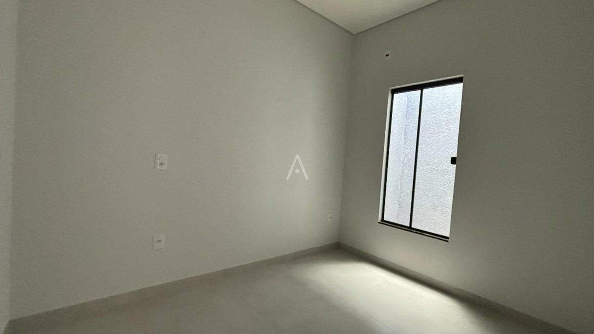 Casa Residencial para à venda no Bairro JARDIM COOPAGRO em TOLEDO: