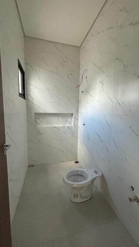 Casa Residencial para à venda no Bairro JARDIM COOPAGRO em TOLEDO: