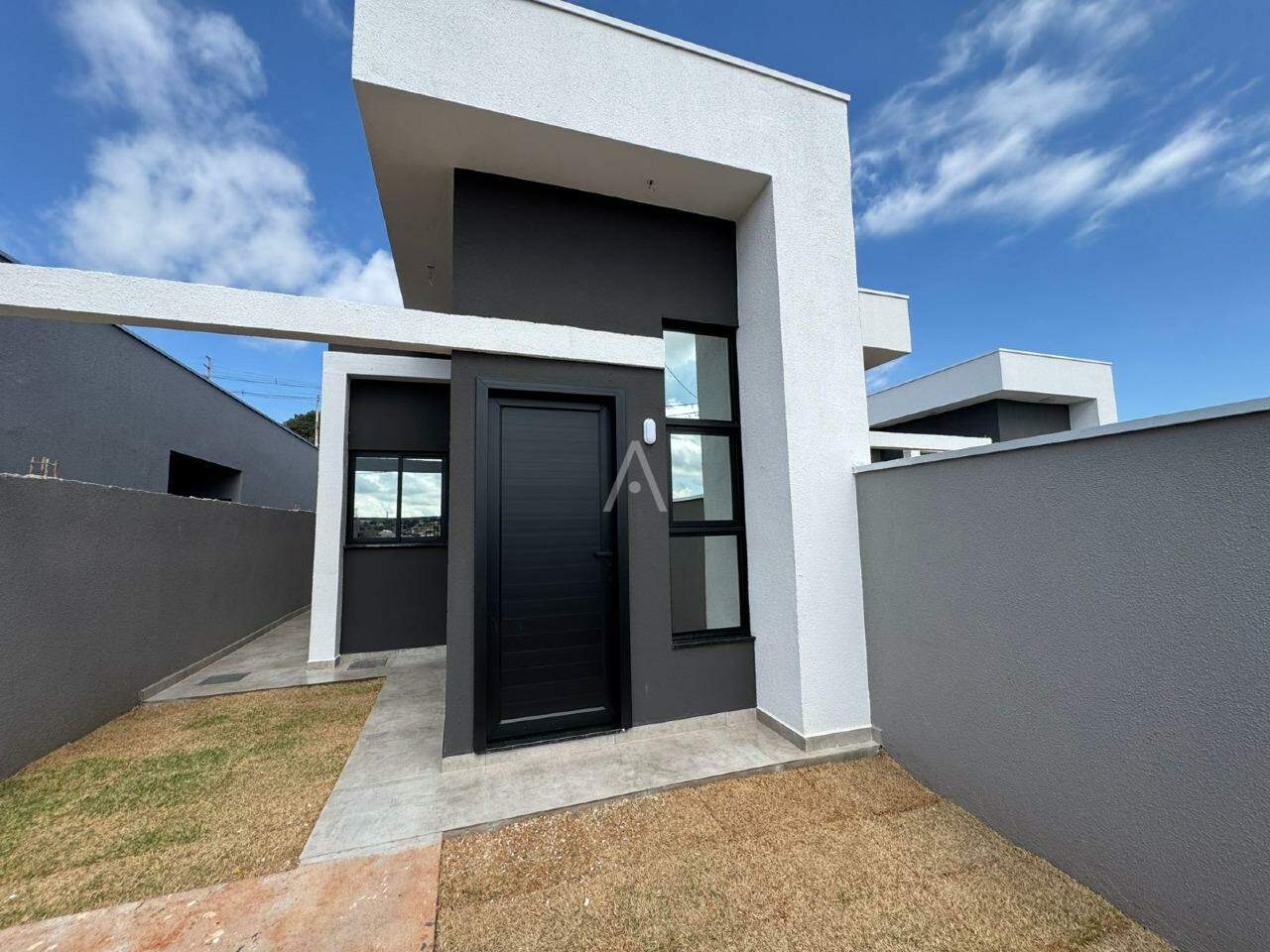 Casa Residencial para à venda no Bairro Vila Pioneiro em TOLEDO: 
