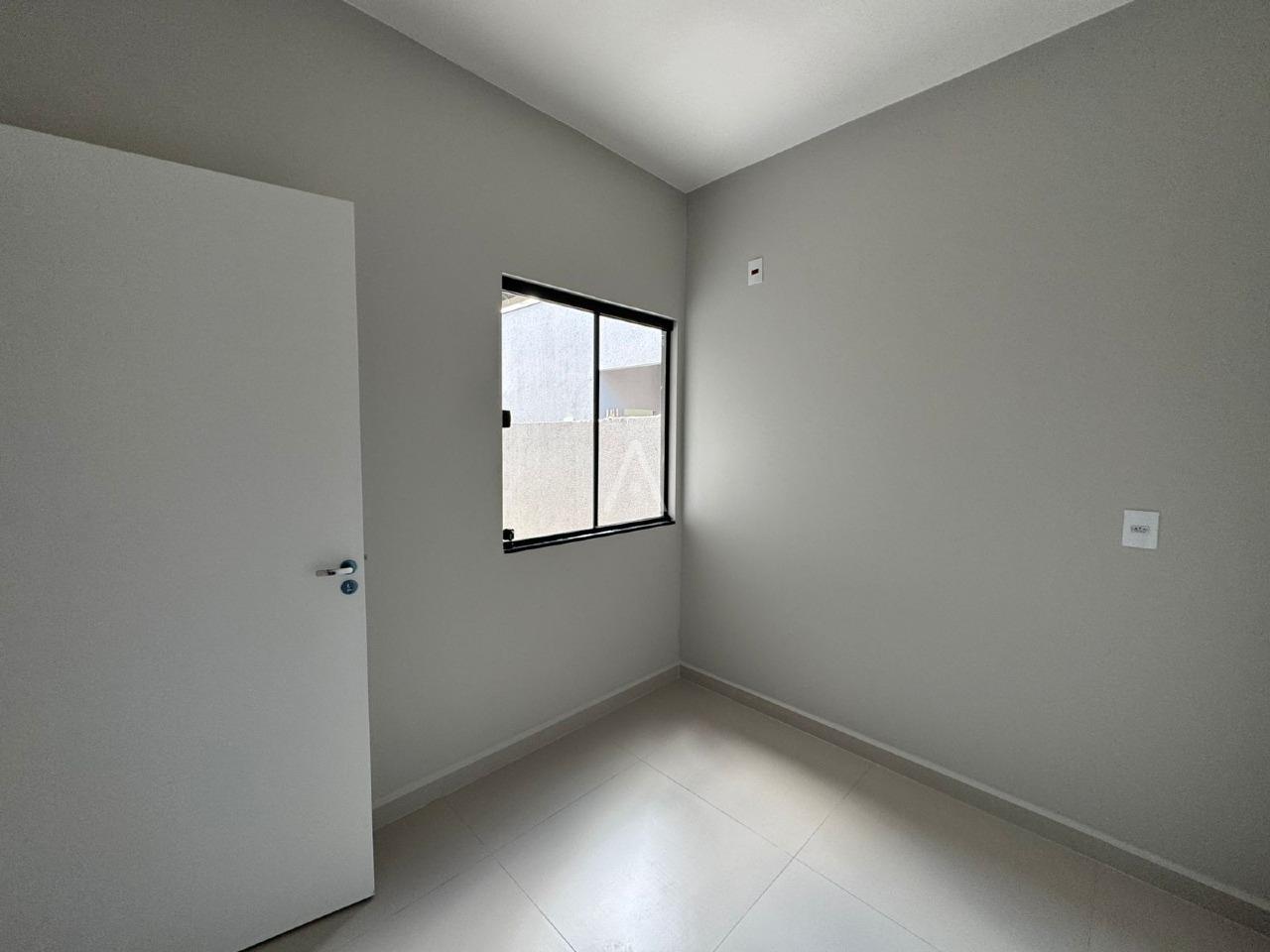 Casa Residencial para à venda no Bairro Vila Pioneiro em TOLEDO: 