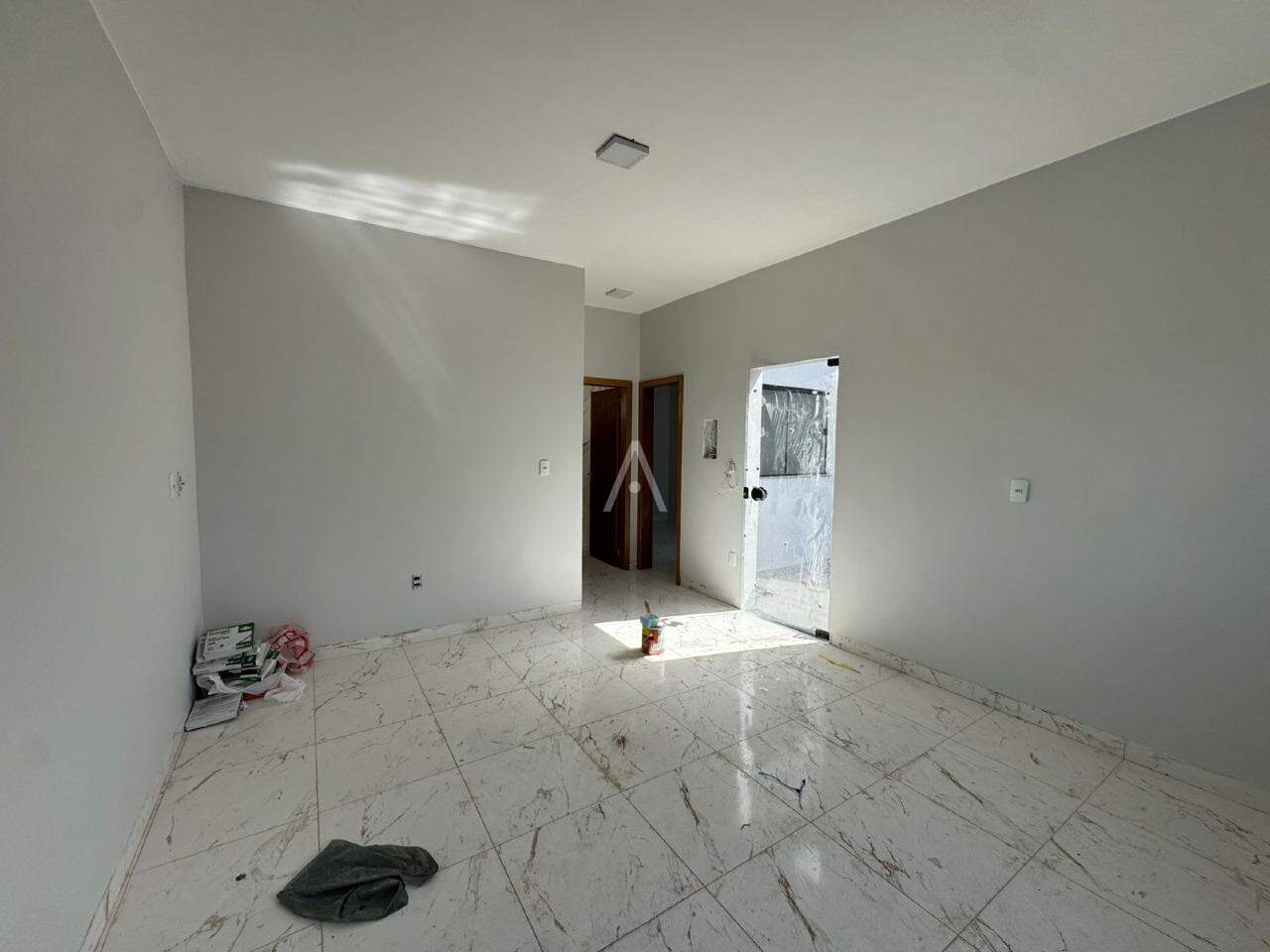 Casa Residencial para à venda no Bairro JARDIM COOPAGRO em TOLEDO: 