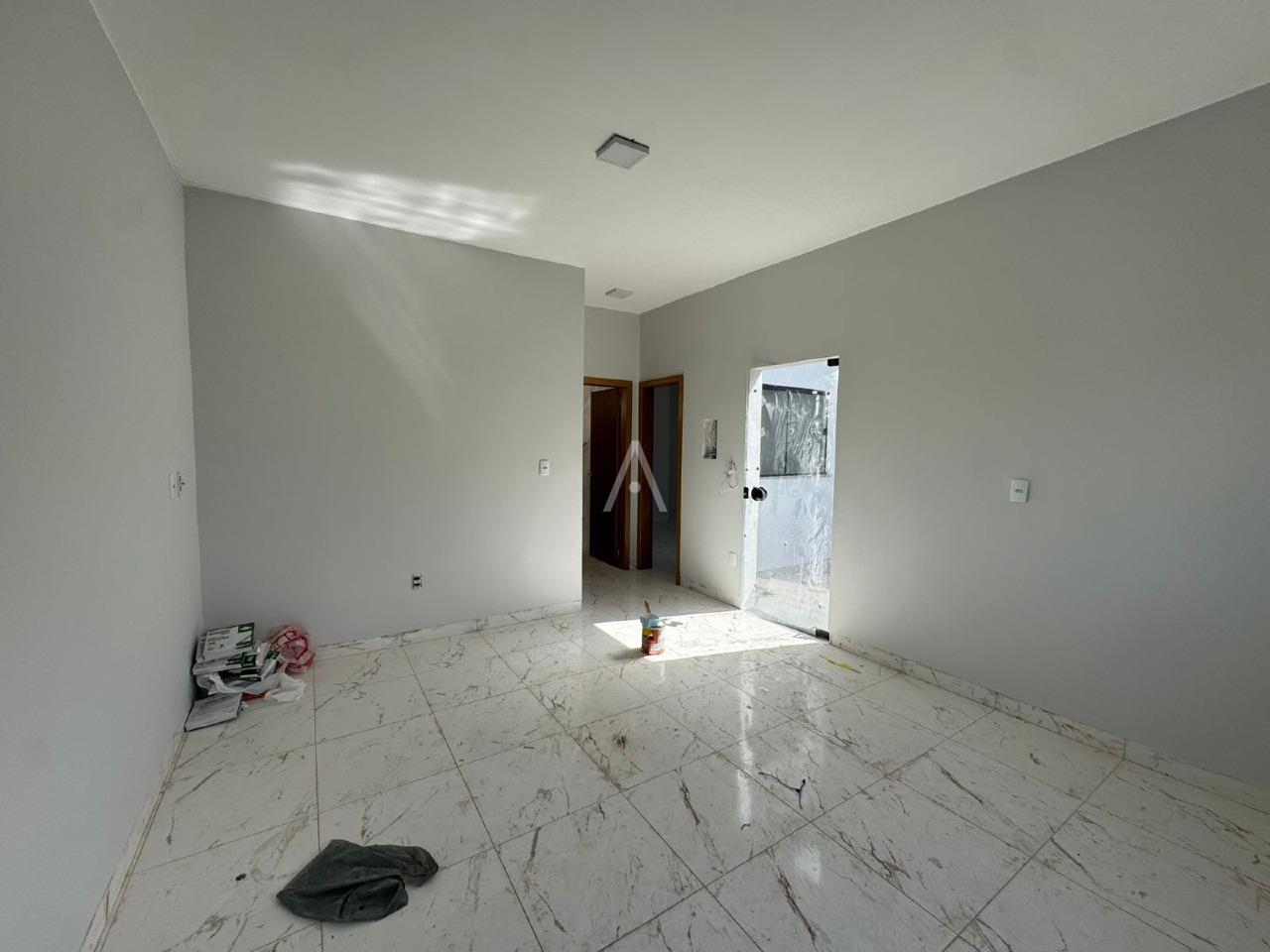 Casa Residencial para à venda no Bairro JARDIM COOPAGRO em TOLEDO: 