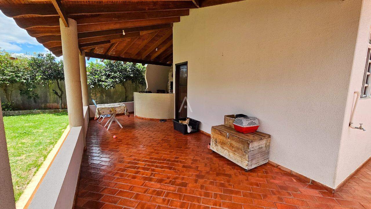 Casa Residencial para à venda no Bairro UNIVERSITARIO em CASCAVEL: 