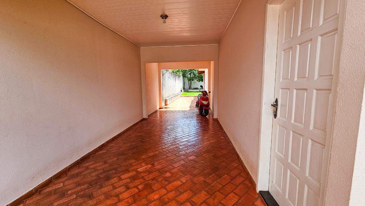 Casa Residencial para à venda no Bairro UNIVERSITARIO em CASCAVEL: 