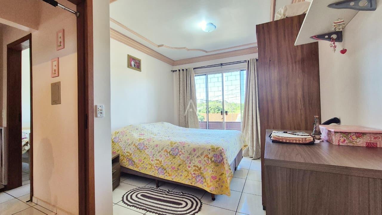 Sobrado para à venda no Bairro NOVA YORK em CASCAVEL: