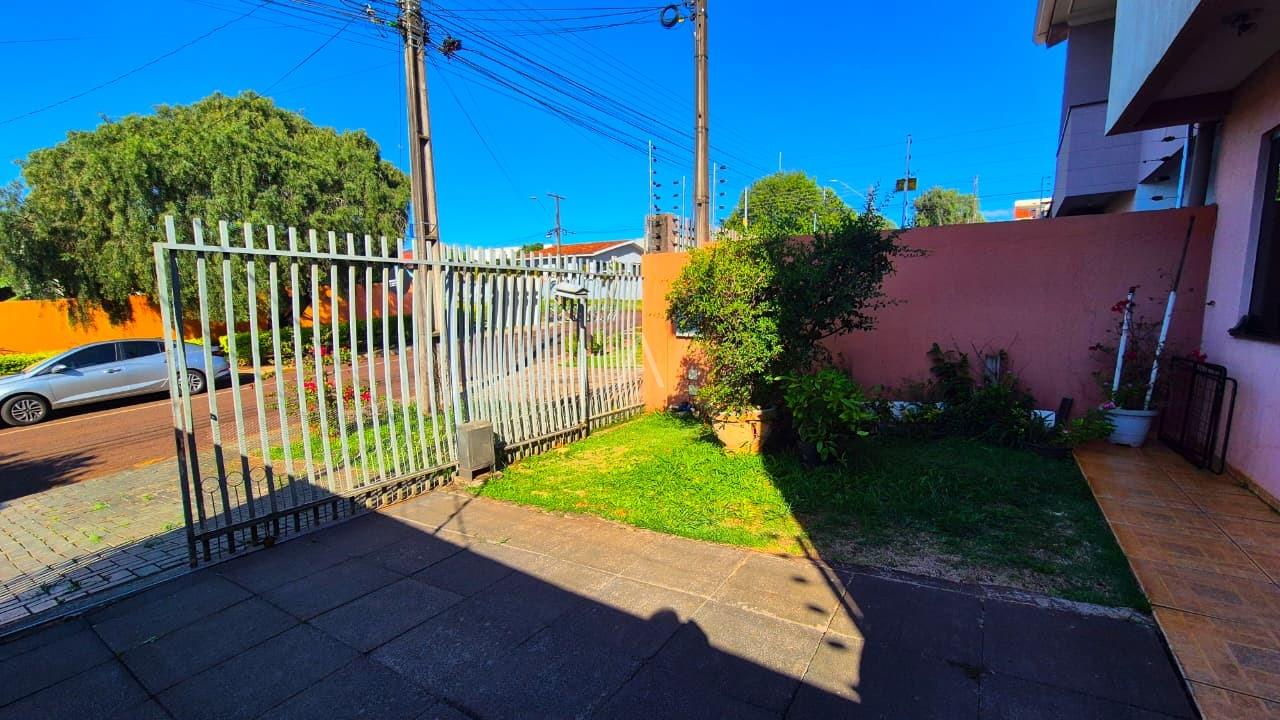 Sobrado para à venda no Bairro NOVA YORK em CASCAVEL: 