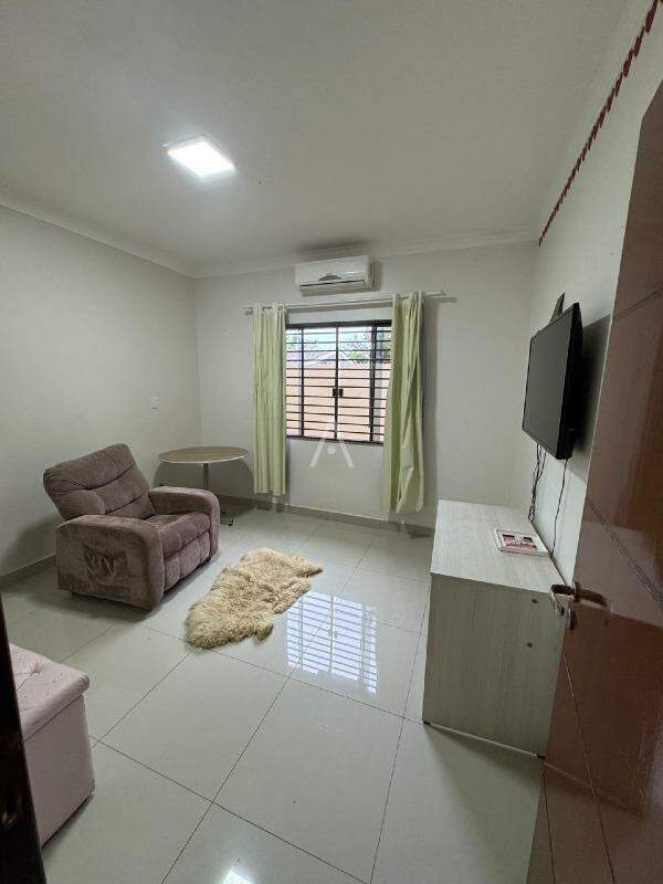 Casa Residencial para à venda no Bairro MARIA LUIZA em CASCAVEL: 