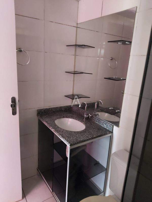 Apartamento para à venda no Bairro SANTA CRUZ em CASCAVEL: 
