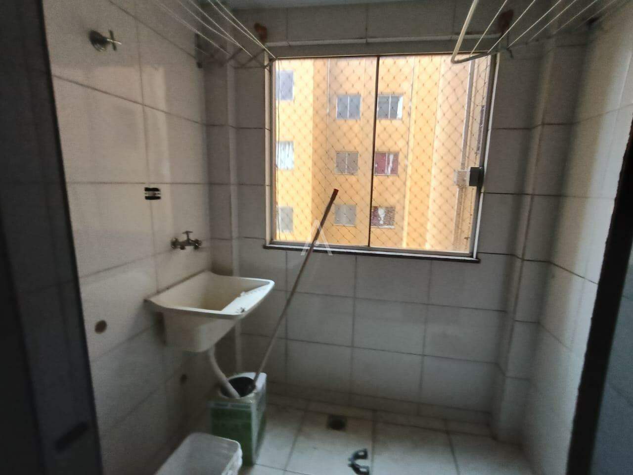 Apartamento para à venda no Bairro SANTA CRUZ em CASCAVEL: 