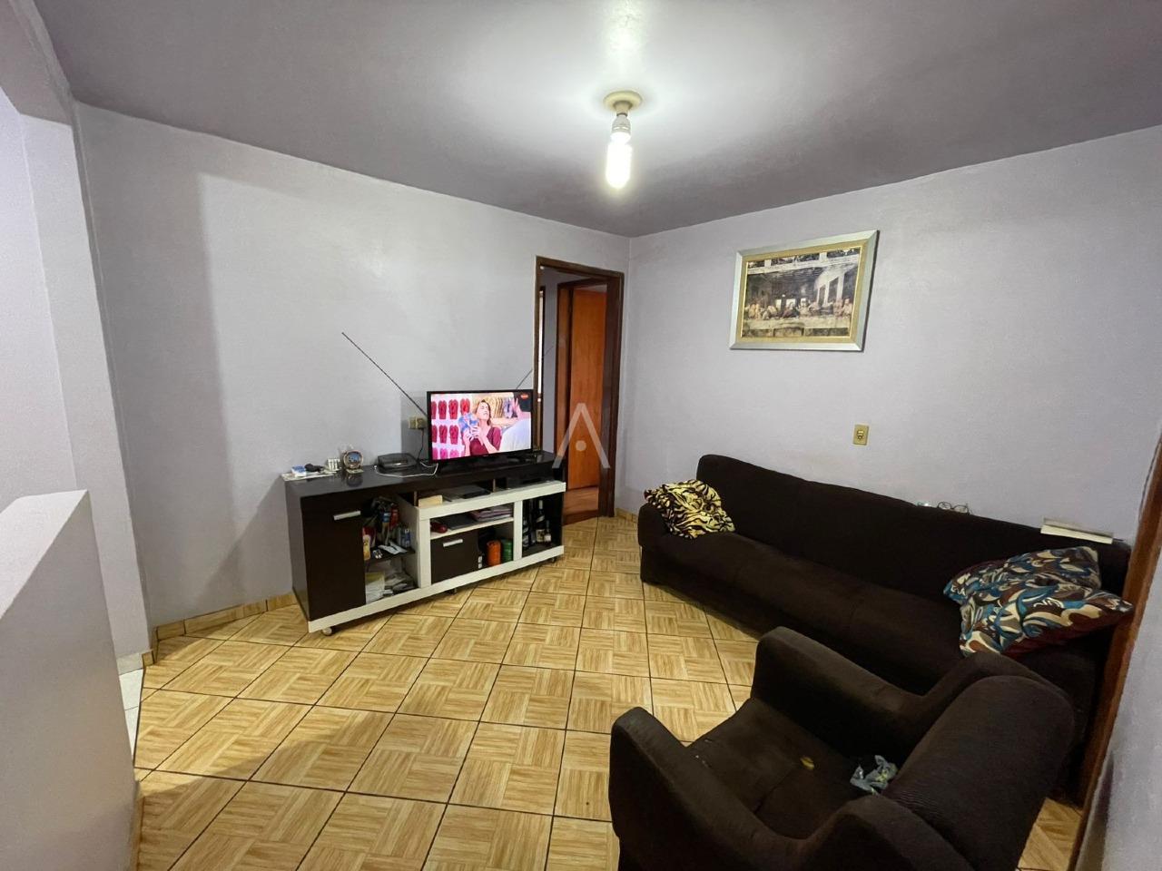 Casa Residencial para à venda no Bairro PERIOLO em CASCAVEL: 