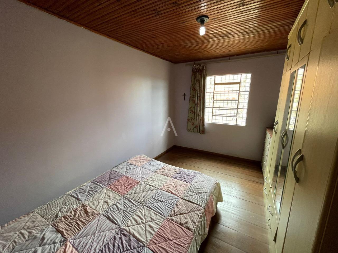 Casa Residencial para à venda no Bairro PERIOLO em CASCAVEL: 