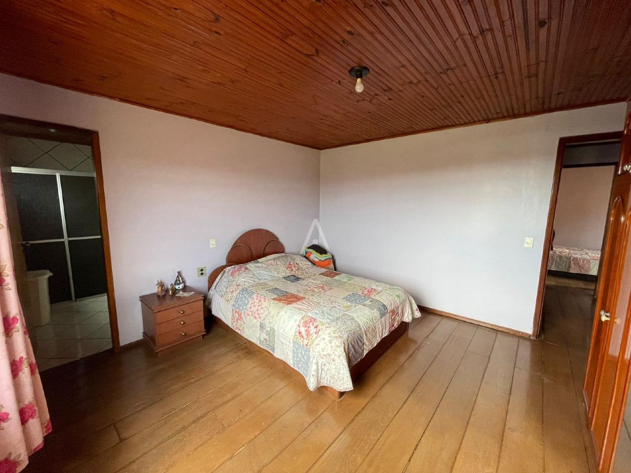 Casa Residencial para à venda no Bairro PERIOLO em CASCAVEL: 