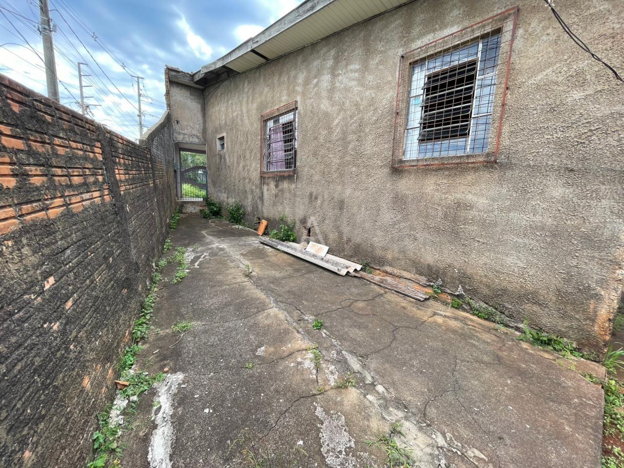 Casa Residencial para à venda no Bairro PERIOLO em CASCAVEL: 
