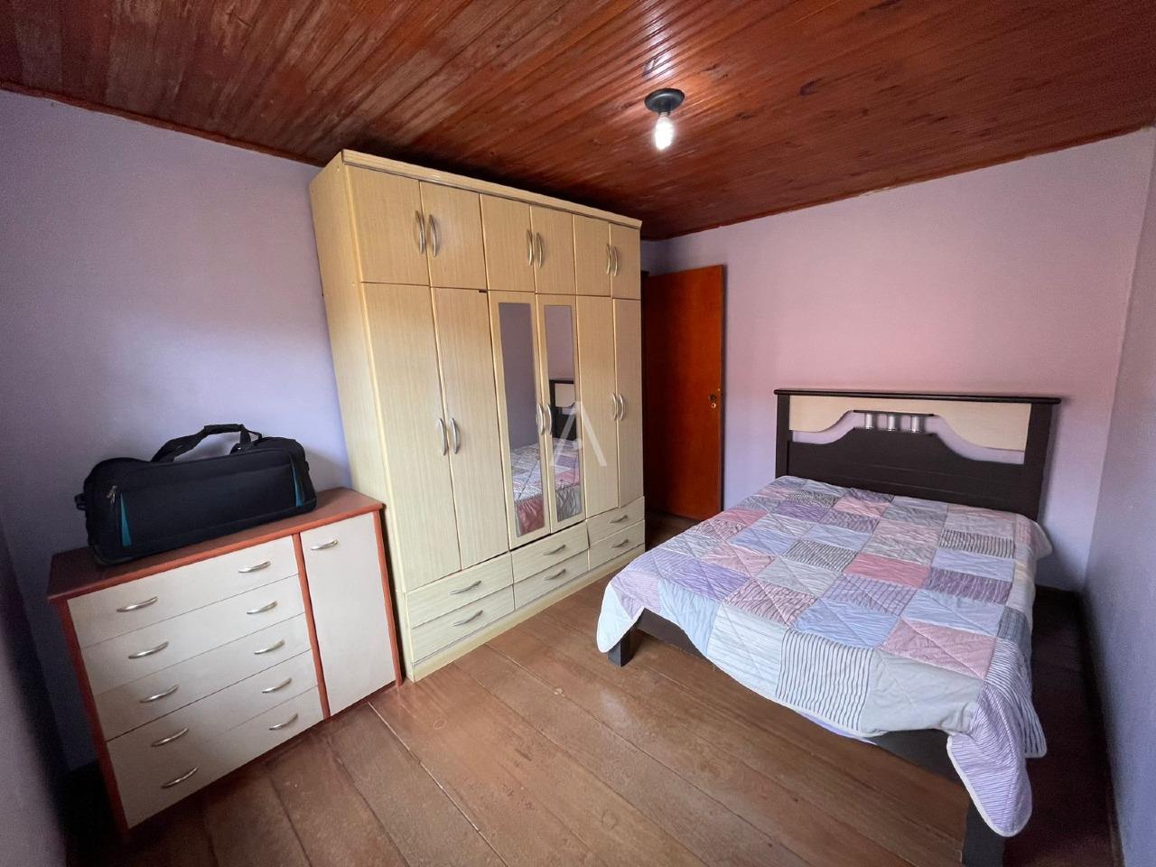 Casa Residencial para à venda no Bairro PERIOLO em CASCAVEL: 