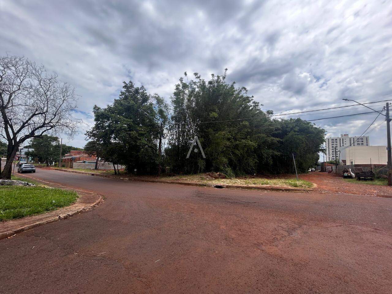 Terreno para à venda no Bairro SANTA CRUZ em CASCAVEL: 