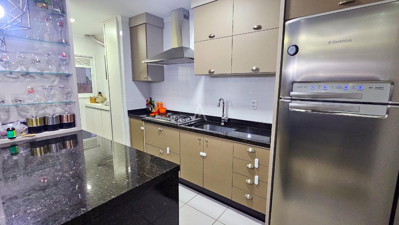 Apartamento para à venda no Bairro CENTRO em CASCAVEL: 