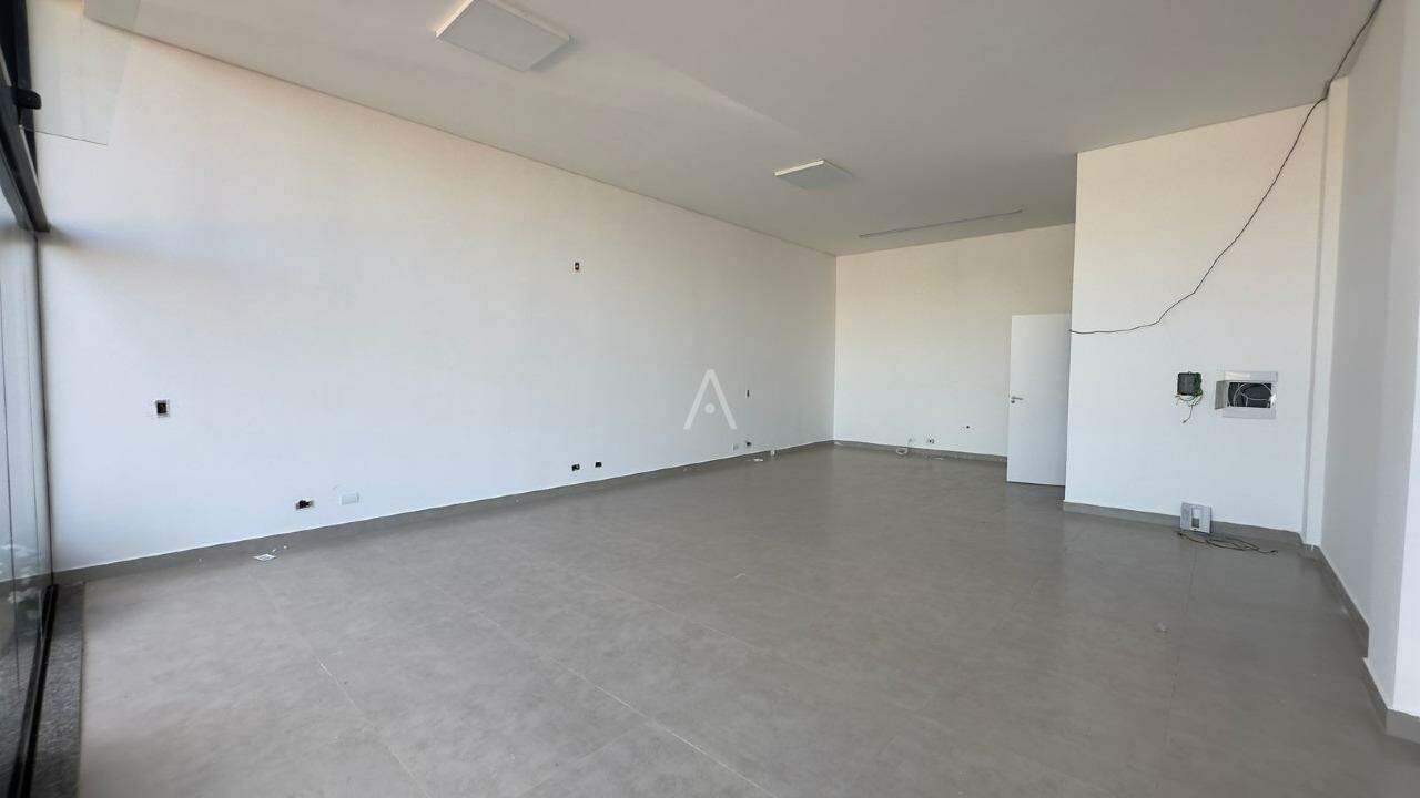 Sala Comercial para para aluguel no Bairro COQUEIRAL em CASCAVEL: 