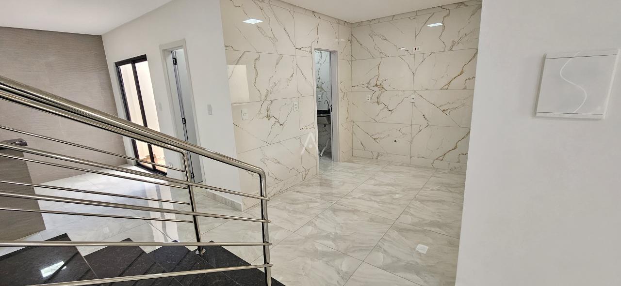 Sobrado para à venda no Bairro CANCELLI em CASCAVEL: 