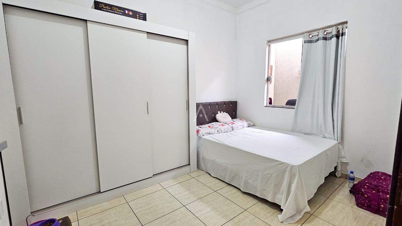 Casa Residencial para à venda no Bairro ESMERALDA em CASCAVEL: 