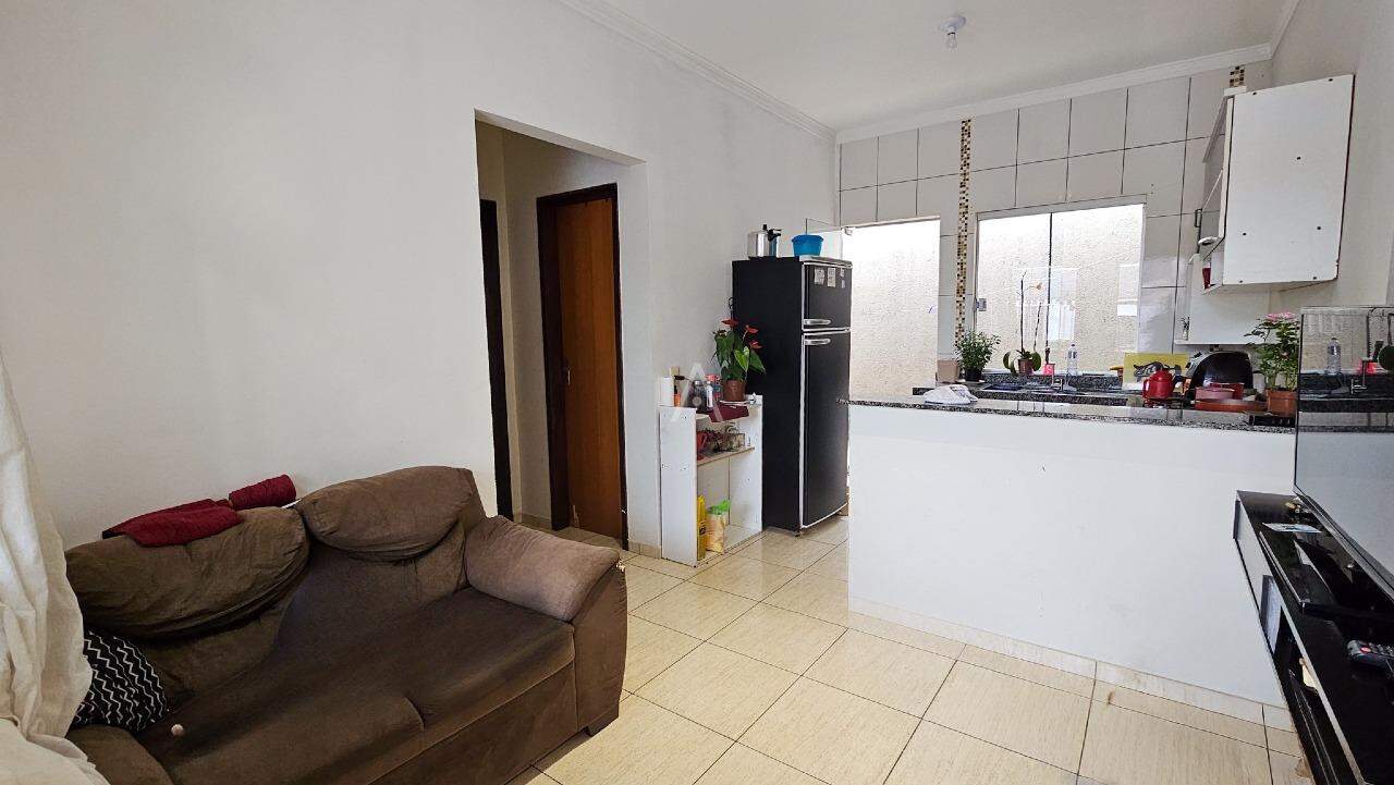 Casa Residencial para à venda no Bairro ESMERALDA em CASCAVEL: 