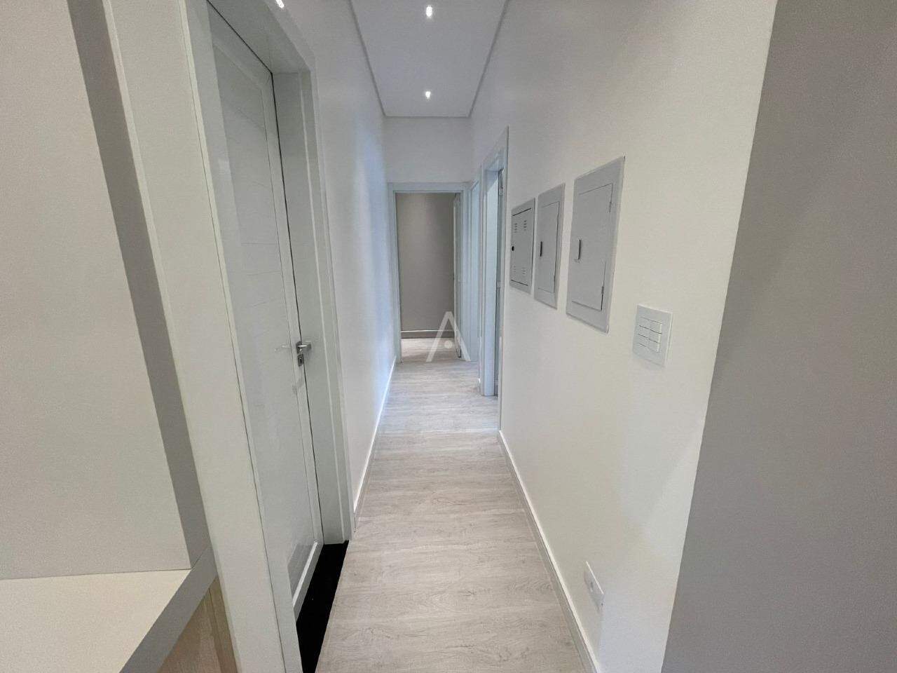 Casa Residencial para à venda no Bairro UNIVERSITARIO em CASCAVEL: 