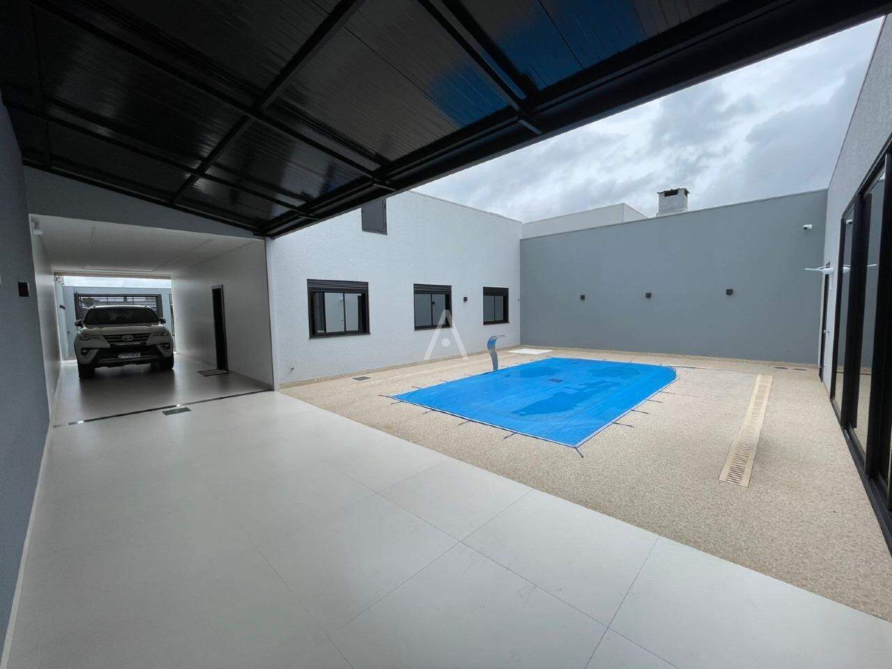 Casa Residencial para à venda no Bairro UNIVERSITARIO em CASCAVEL: 