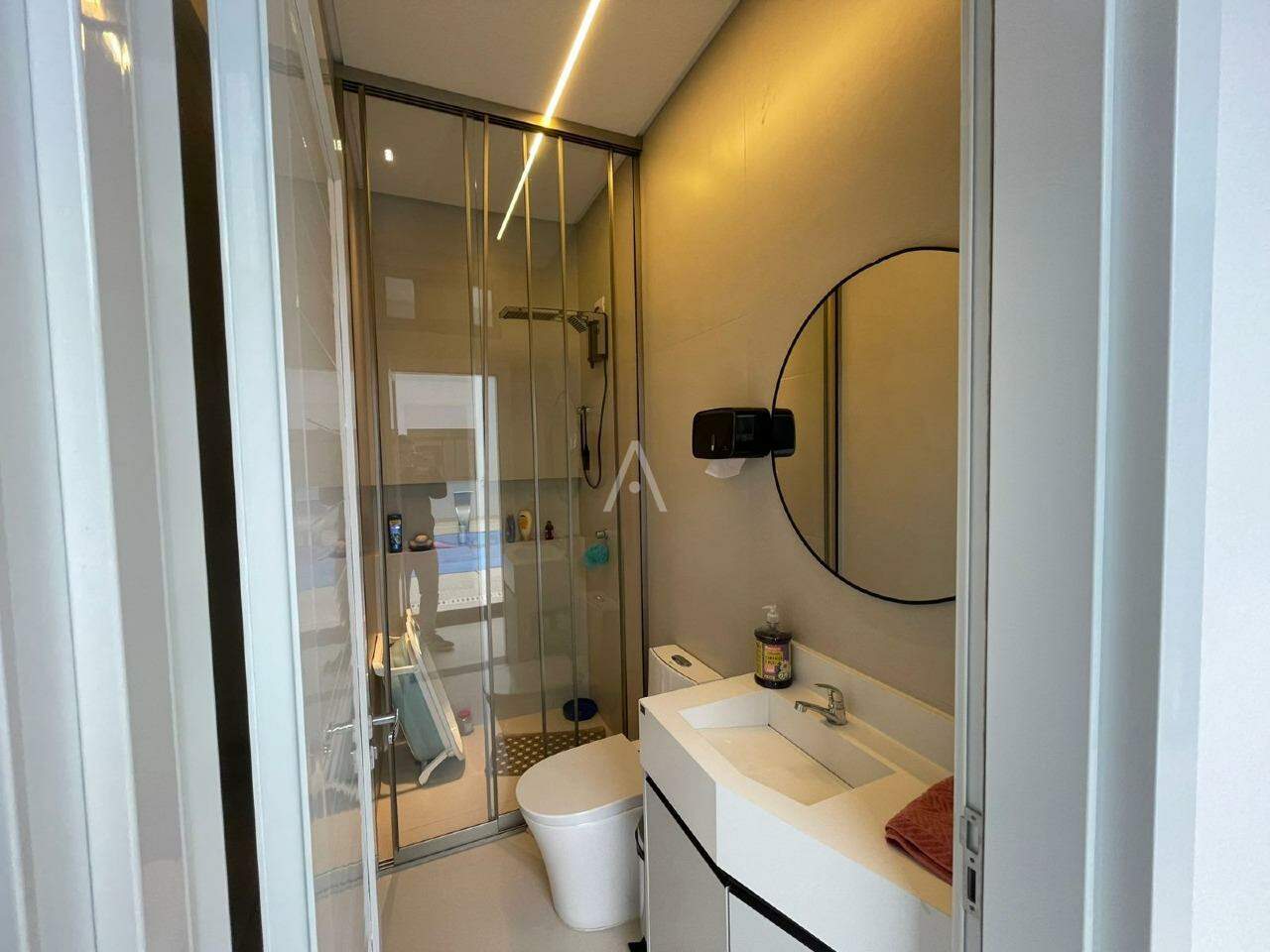 Casa Residencial para à venda no Bairro UNIVERSITARIO em CASCAVEL: 