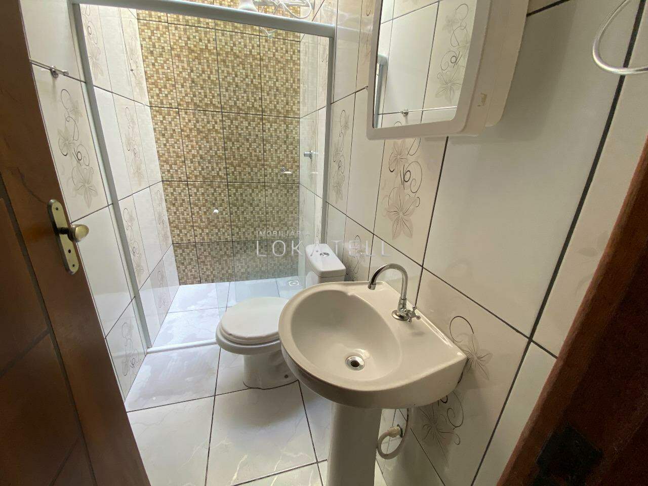 Casa Residencial para para aluguel no Bairro JD VENEZA em CASCAVEL:
