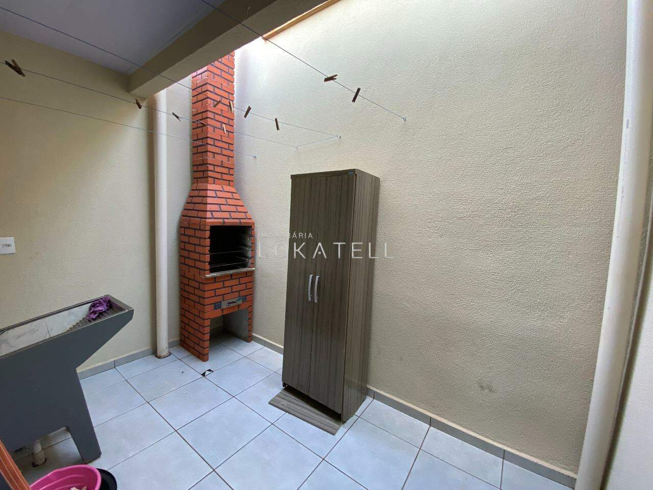 Casa Residencial para para aluguel no Bairro JD VENEZA em CASCAVEL: