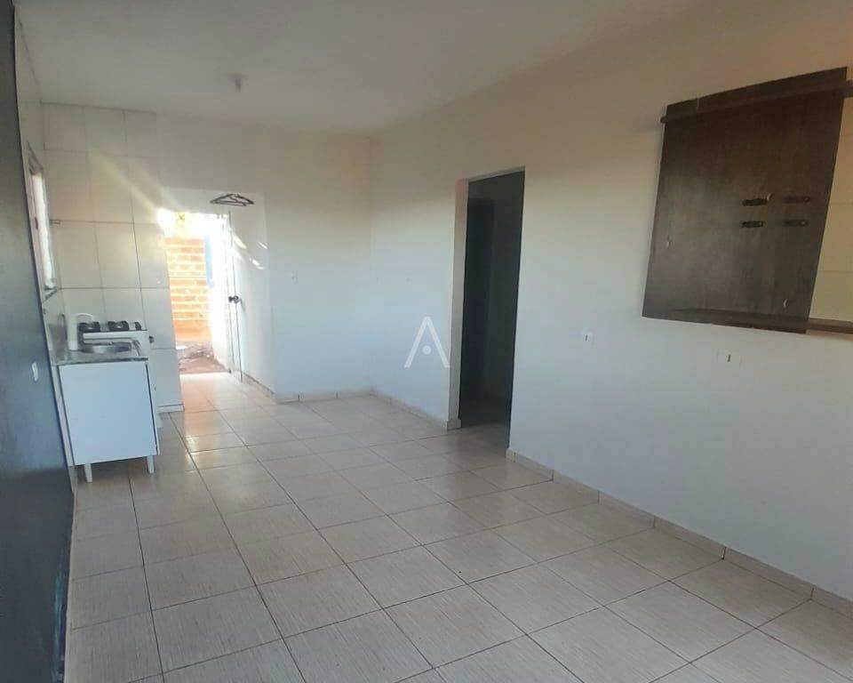 Casa Residencial para à venda no Bairro SEDE ALVORADA em CASCAVEL: 