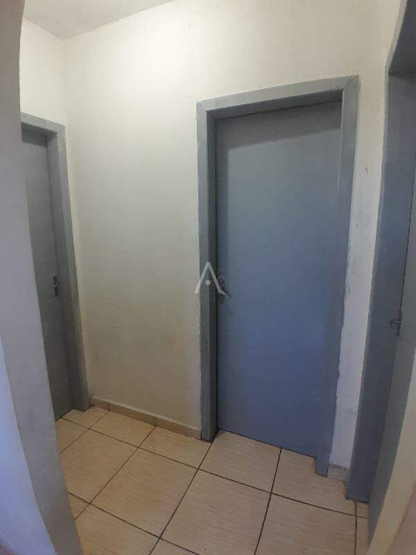 Casa Residencial para à venda no Bairro SEDE ALVORADA em CASCAVEL: 
