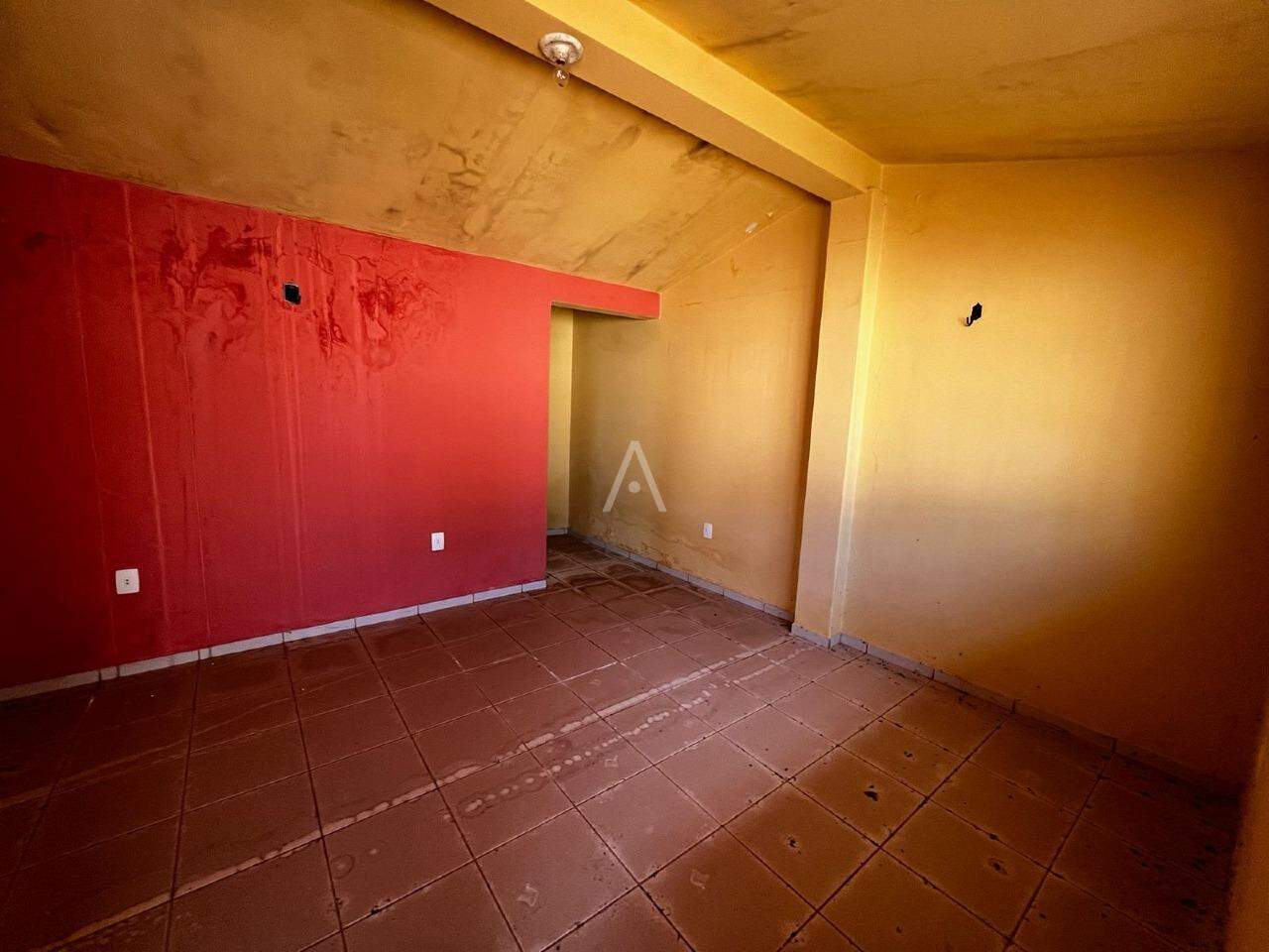 Casa Residencial para à venda no Bairro PARQUE VERDE em CASCAVEL: 