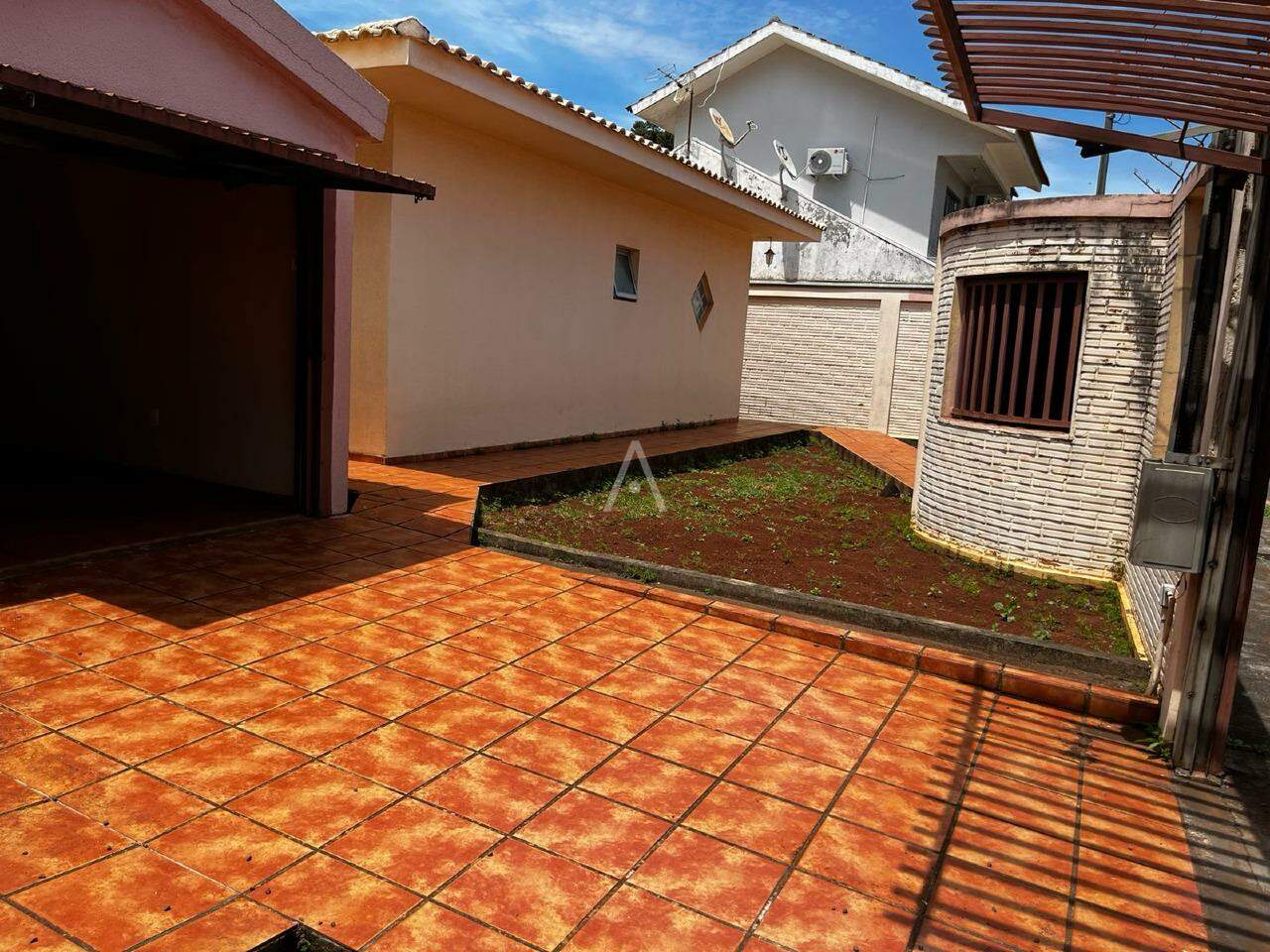 Casa Residencial para à venda no Bairro PARQUE VERDE em CASCAVEL: 