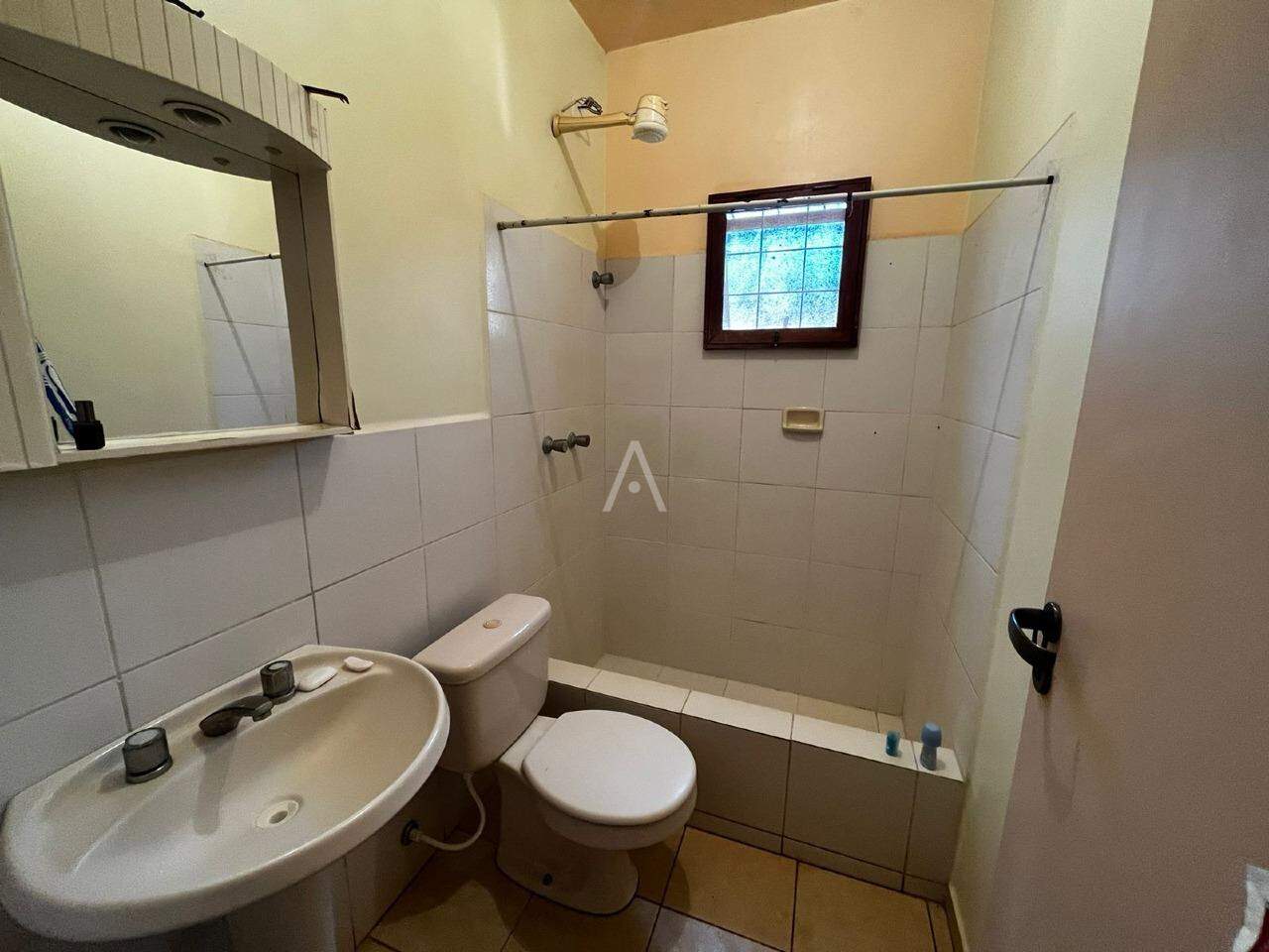 Casa Residencial para à venda no Bairro PARQUE VERDE em CASCAVEL: 