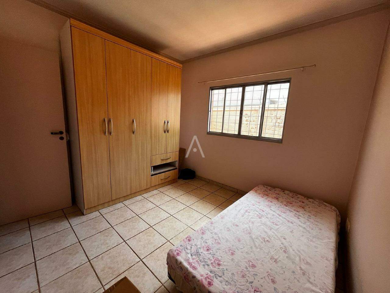 Casa Residencial para à venda no Bairro PARQUE VERDE em CASCAVEL: 