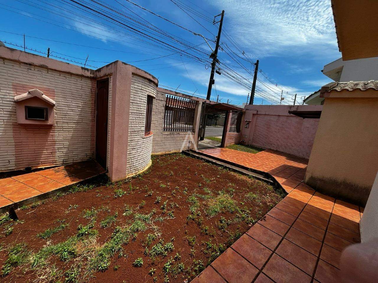 Casa Residencial para à venda no Bairro PARQUE VERDE em CASCAVEL: 