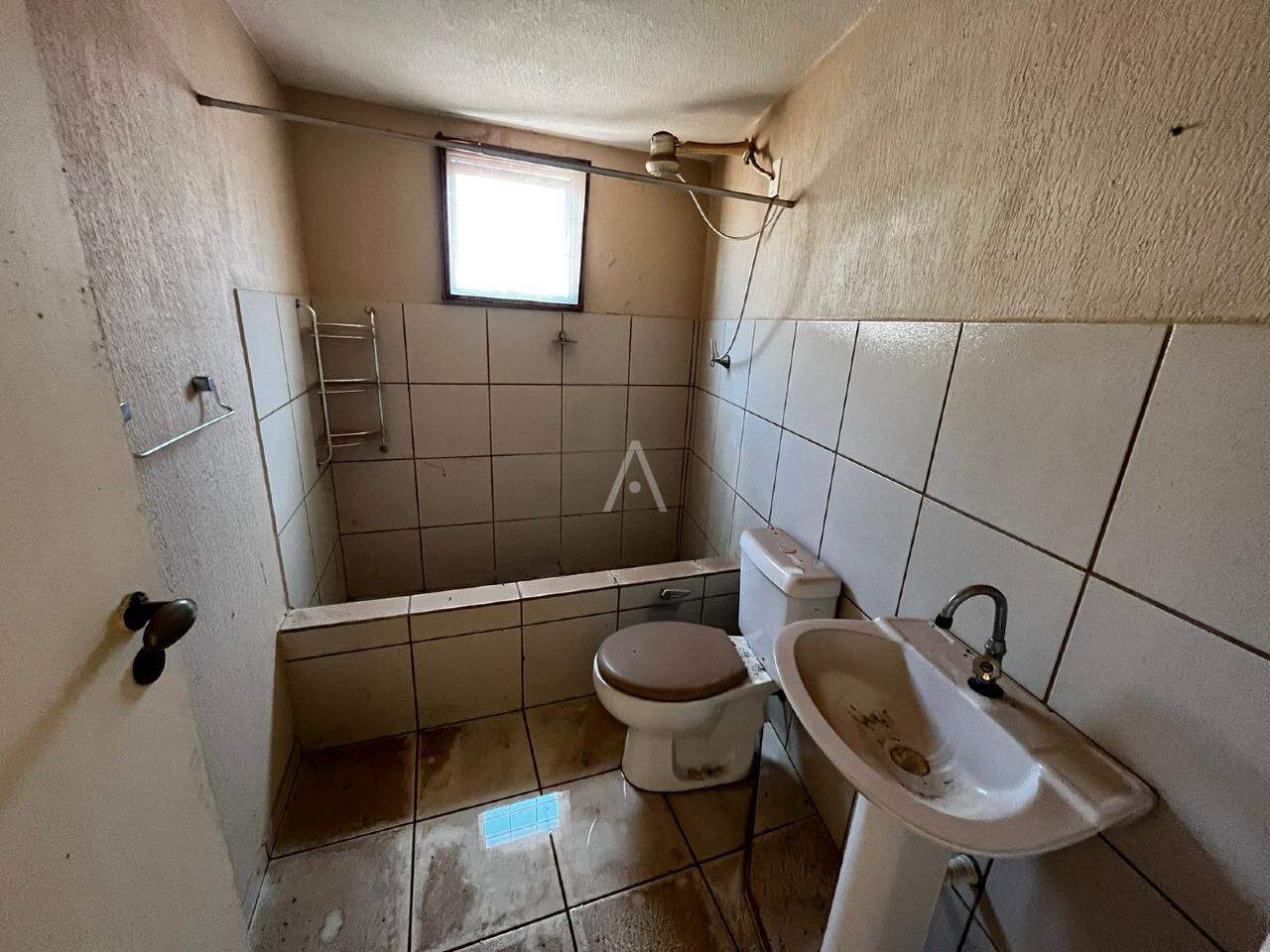 Casa Residencial para à venda no Bairro PARQUE VERDE em CASCAVEL: 